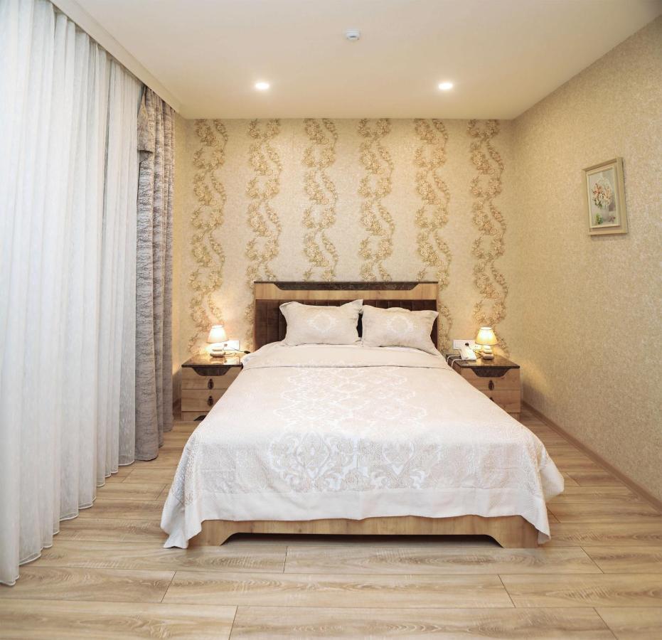 Midcity Hotel باكو المظهر الخارجي الصورة