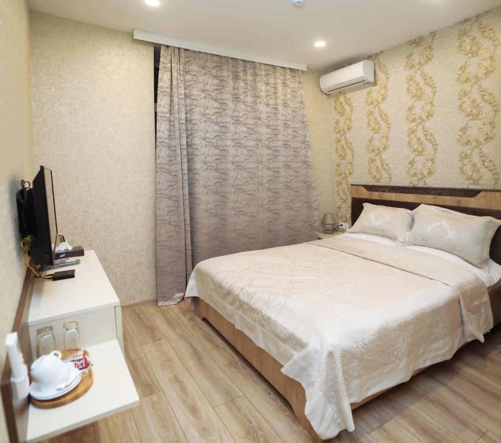 Midcity Hotel باكو المظهر الخارجي الصورة