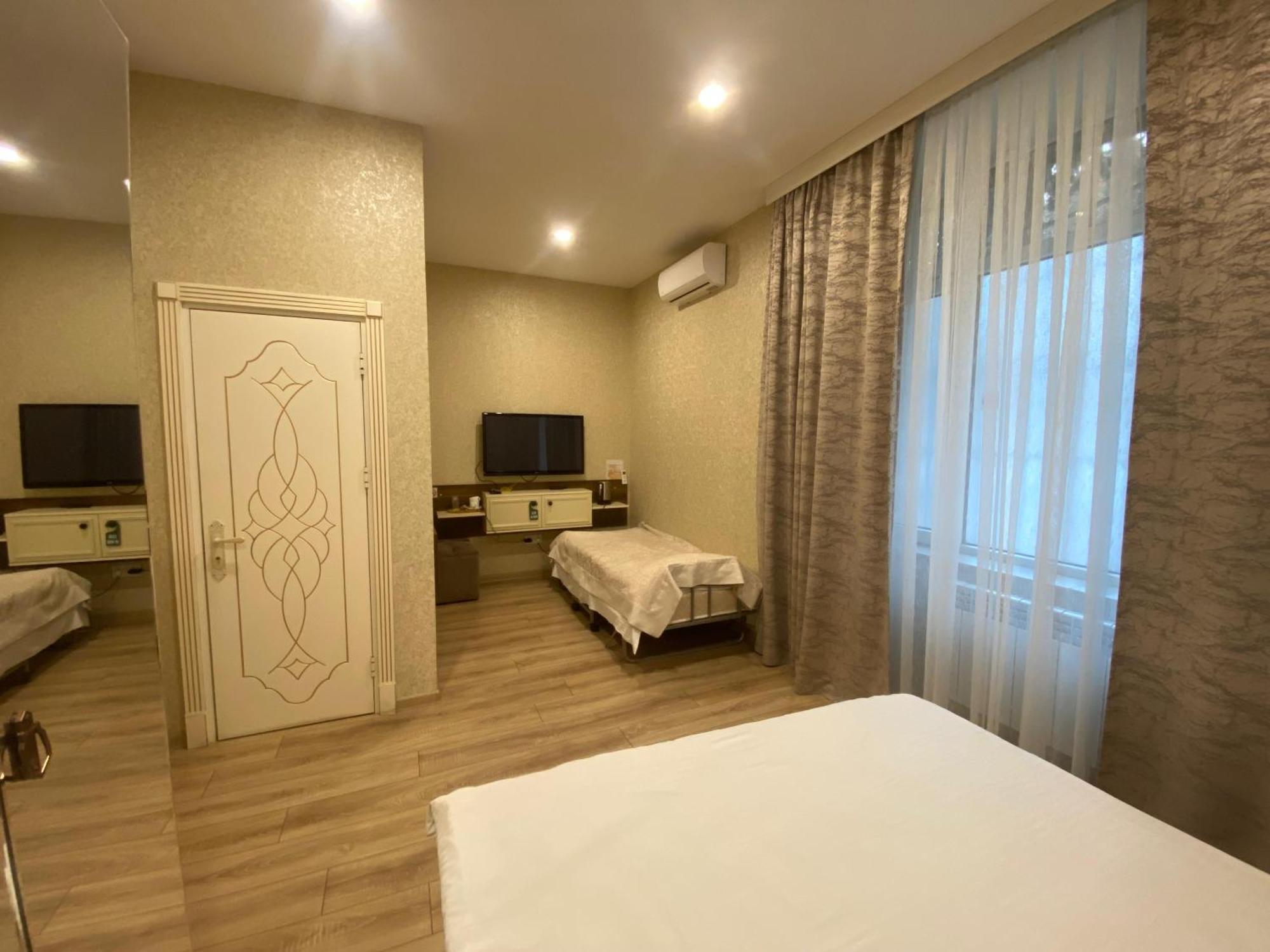 Midcity Hotel باكو المظهر الخارجي الصورة